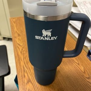 THE QUENCHER H2.0 FLOWSTATE™ TUMBLER | 40 OZ Used